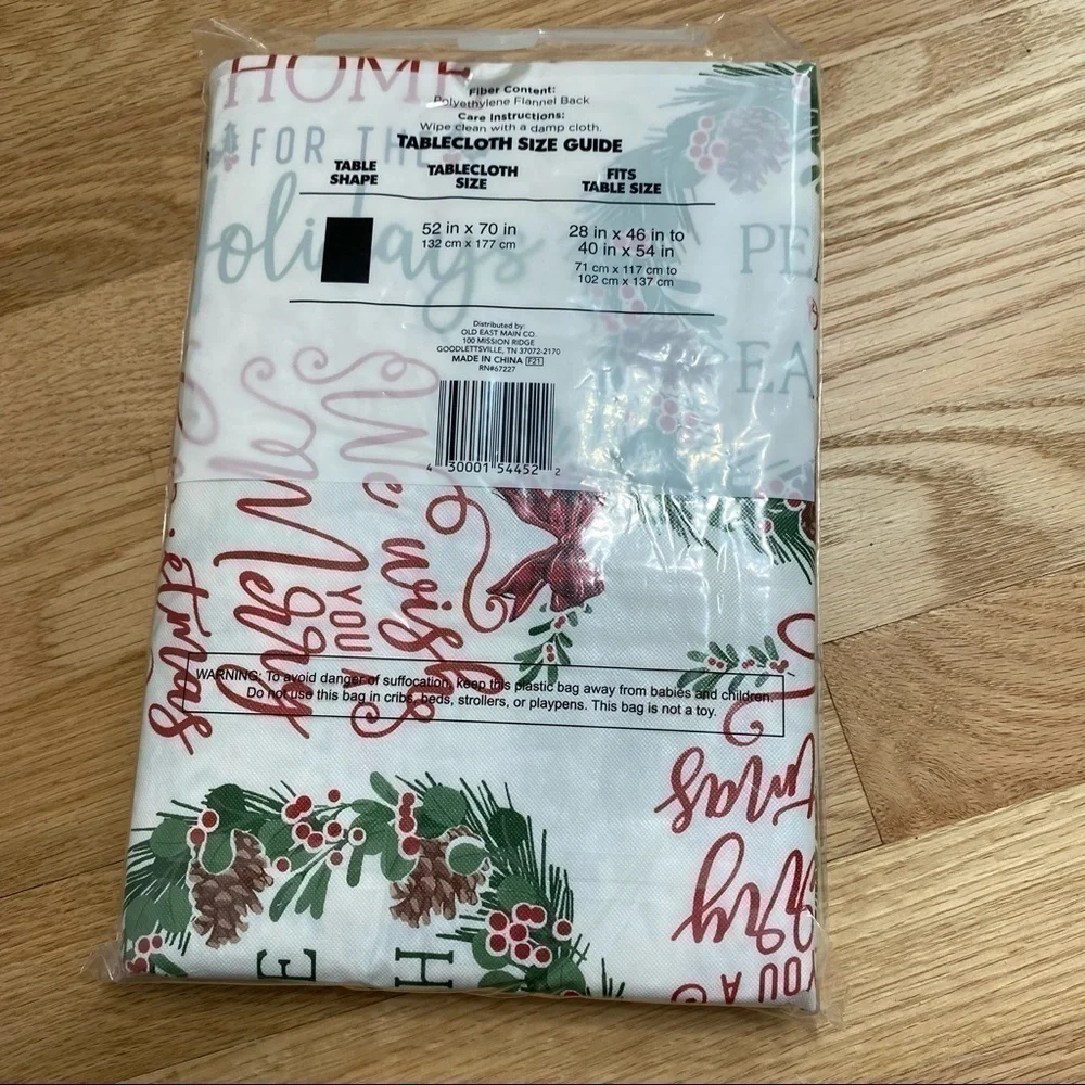 Joy to the World Wreath Table Cloth NWT Rectangle 52x70 Christmas Holiday